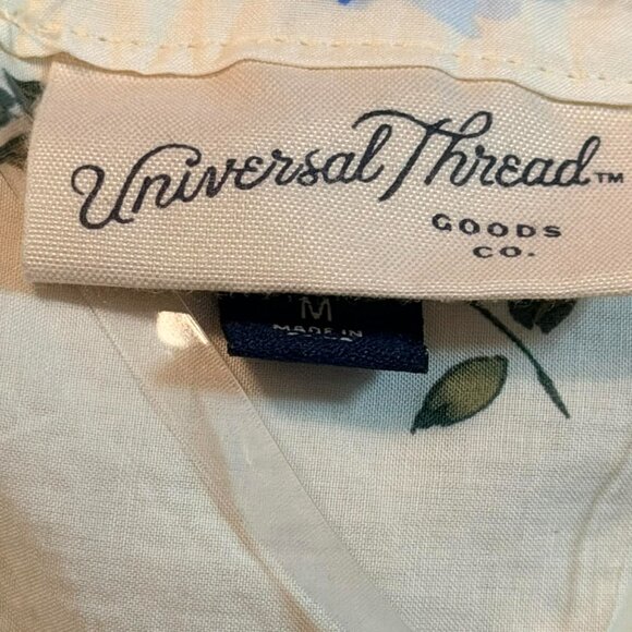 TWO Mixed Brands Sleeveless Blouse Tops SIZE SMALL (1 Cream floral & 1 Red/wht) - Picture 5 of 14